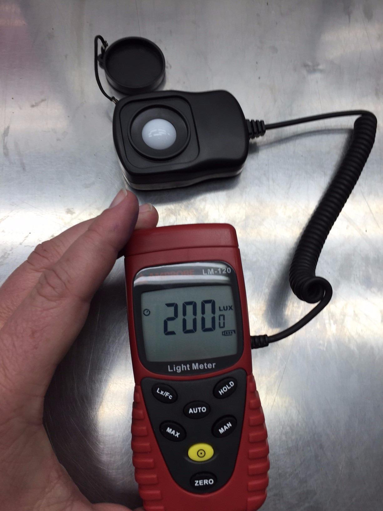 Beha LM-120 Luxmetro Digitale con Data Hold