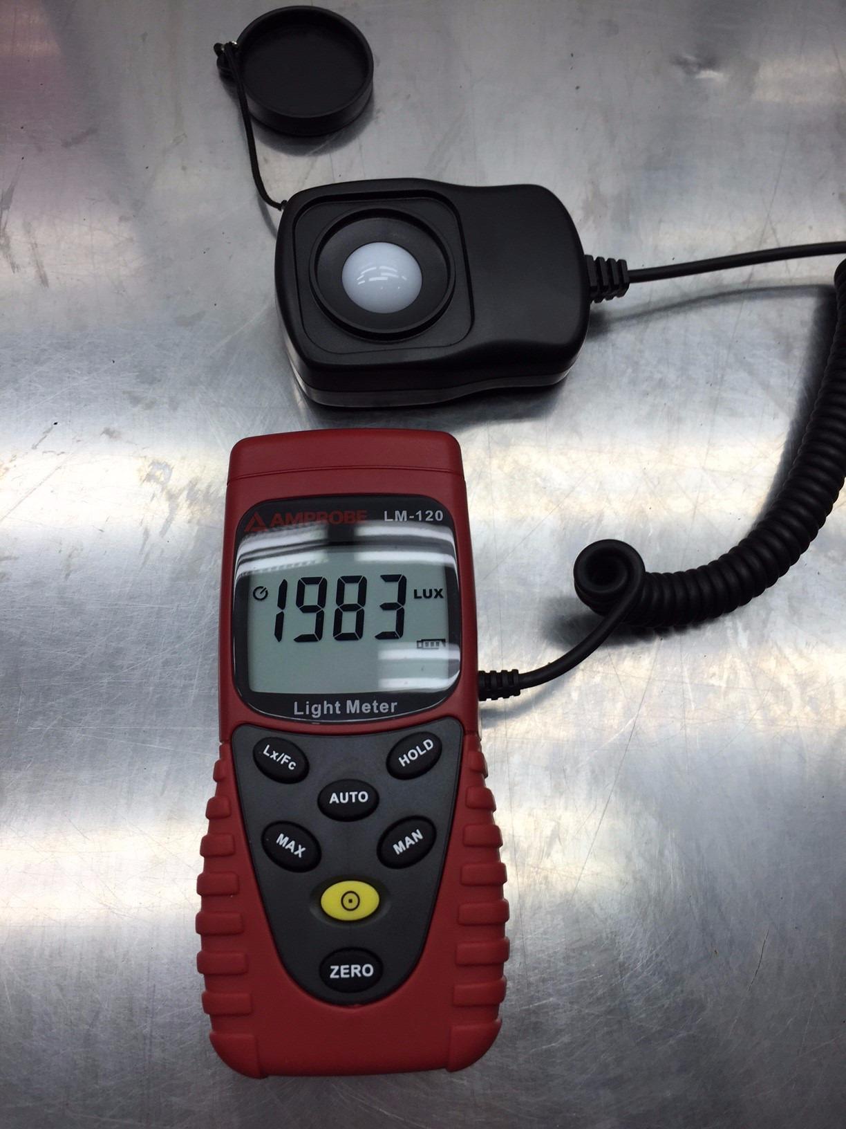 Beha LM-120 Luxmetro Digitale con Data Hold